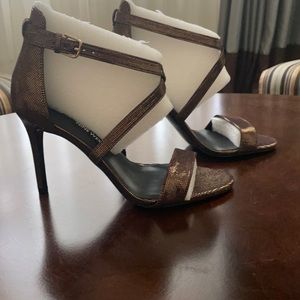 Nine West Mydebut gold evening high heel